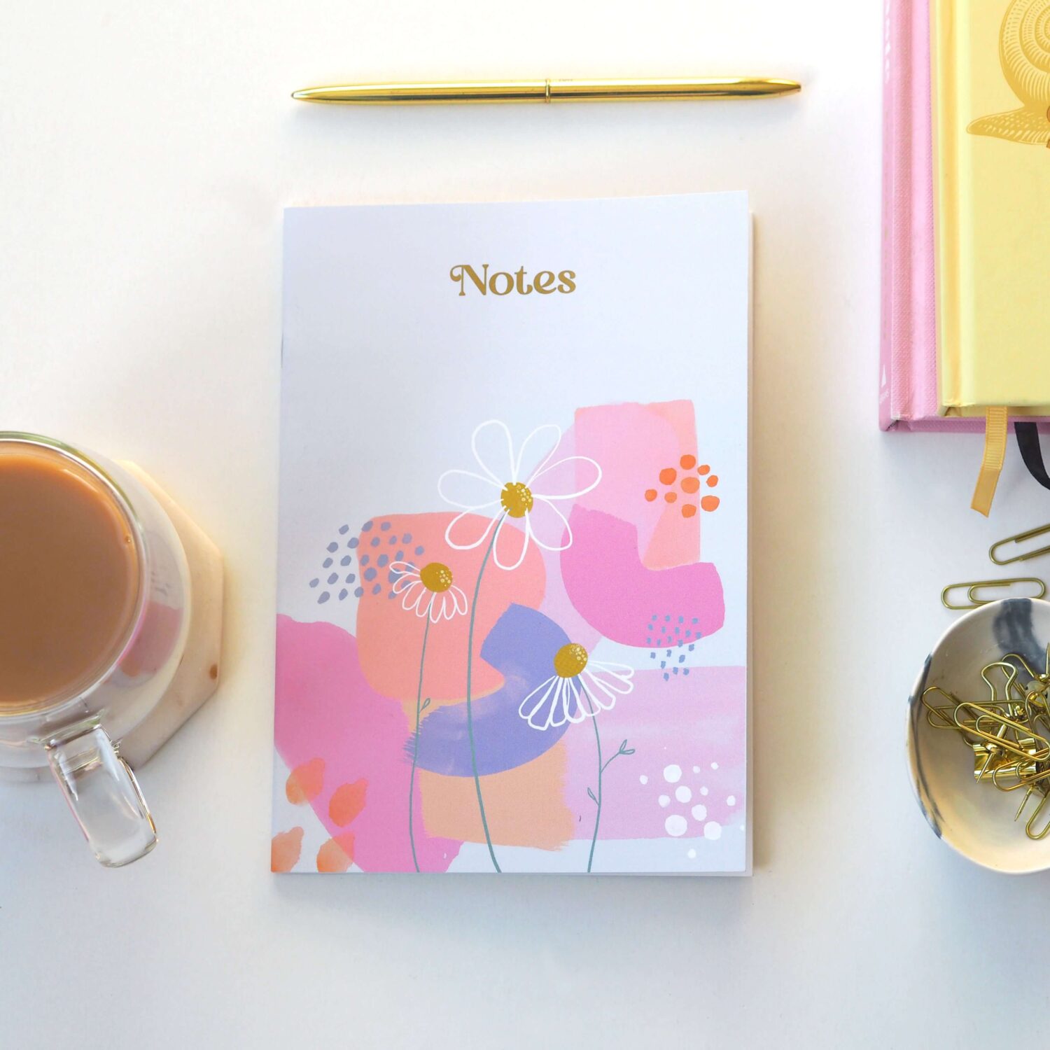 Daisy floral design notebook with gold detail