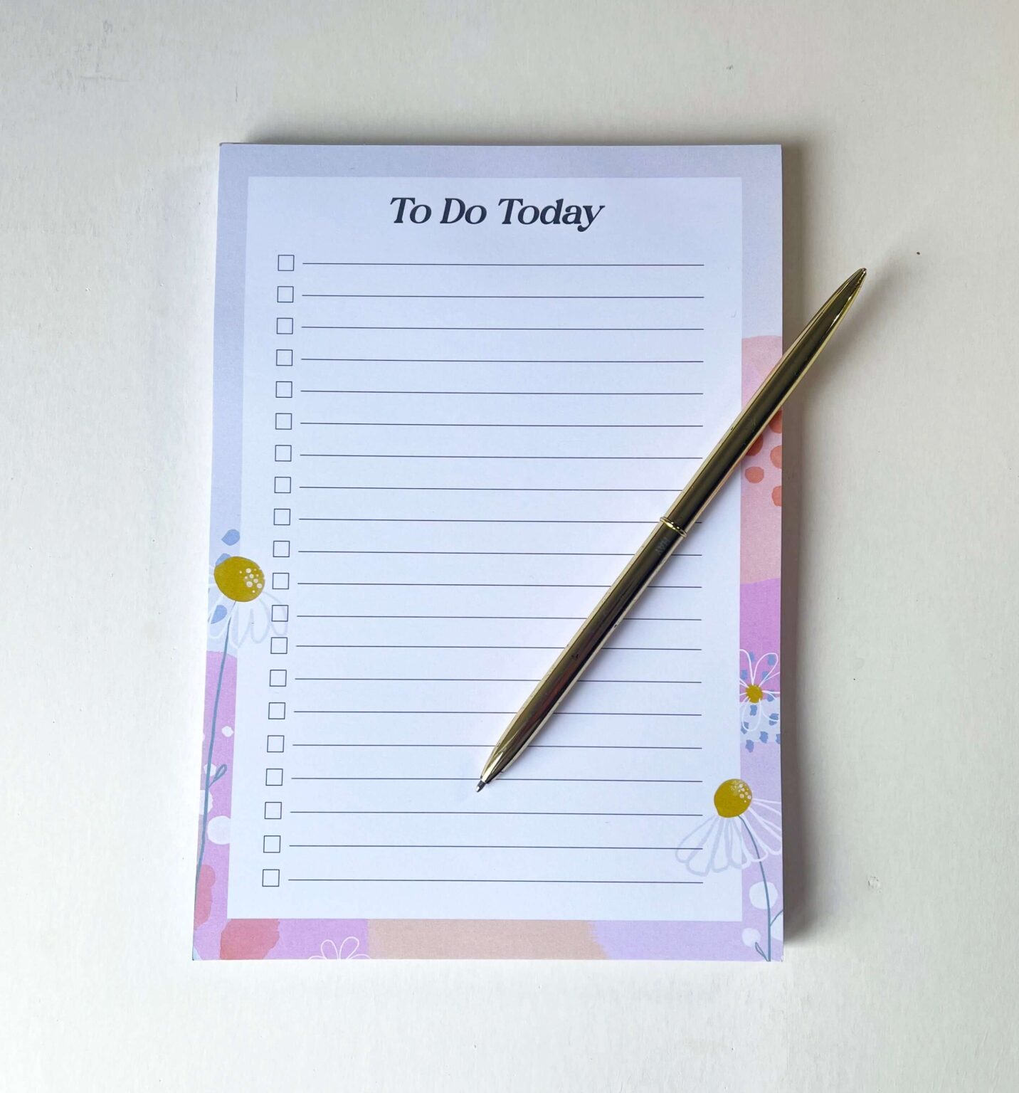 daisy note pad with tear off sheets for daily lists